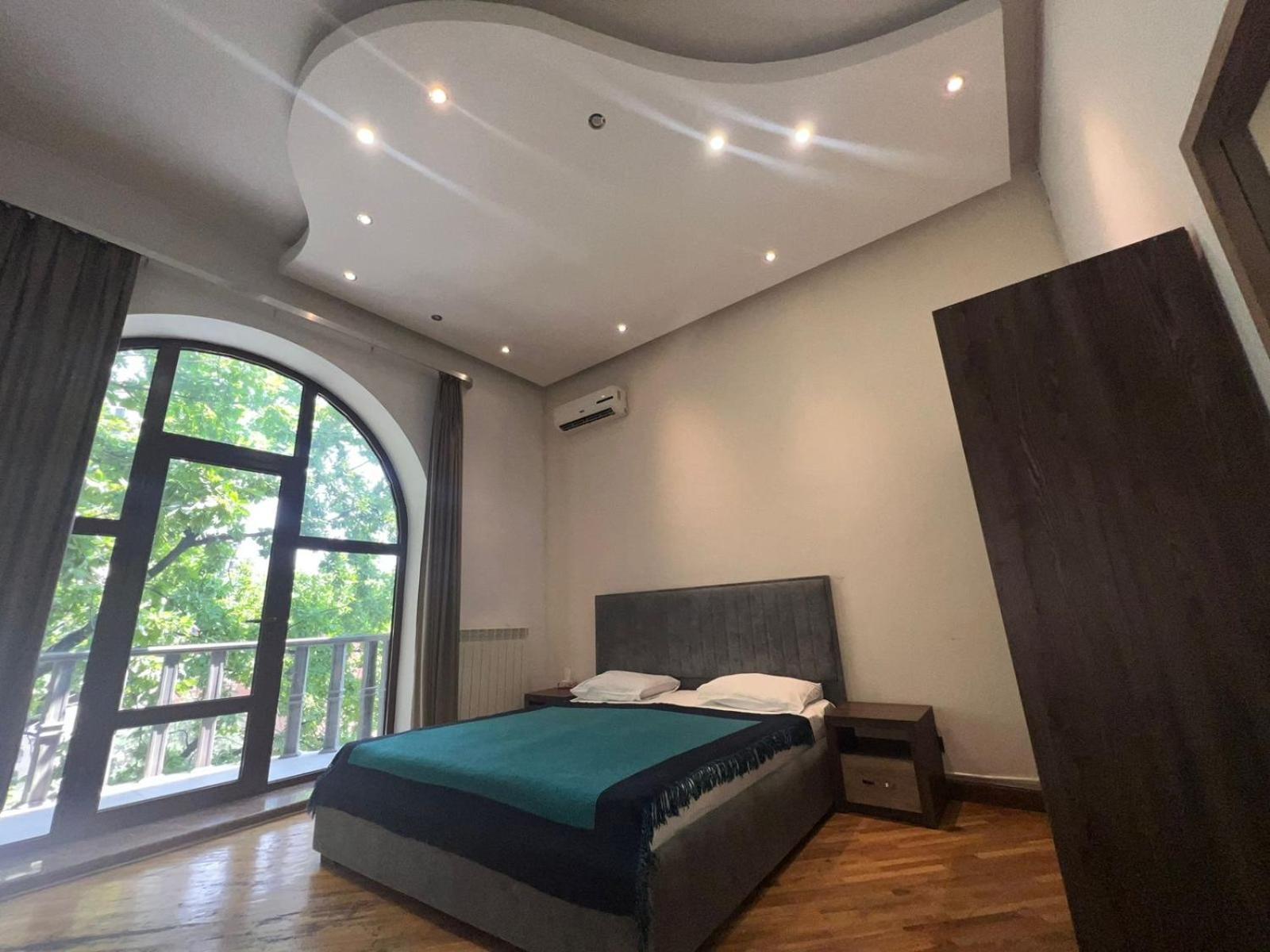 Saryan Hotel Erevan Exterior foto