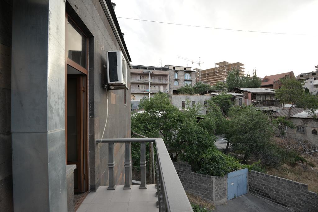 Saryan Hotel Erevan Exterior foto